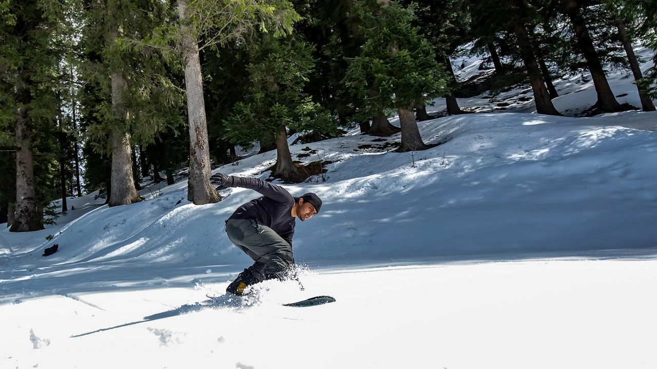 Skiing In Narkanda